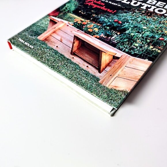 RAISED BED REVOLUTION Build It, Fill It, Plant It ~ Tara Nolan ~ Very Good Cond. - Picture 6 of 9